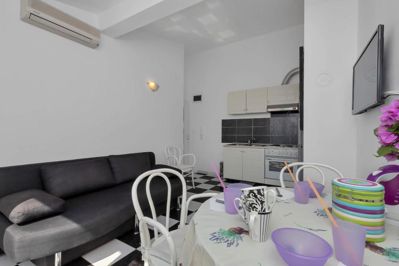 Apartments Vele Makarska Exterior foto